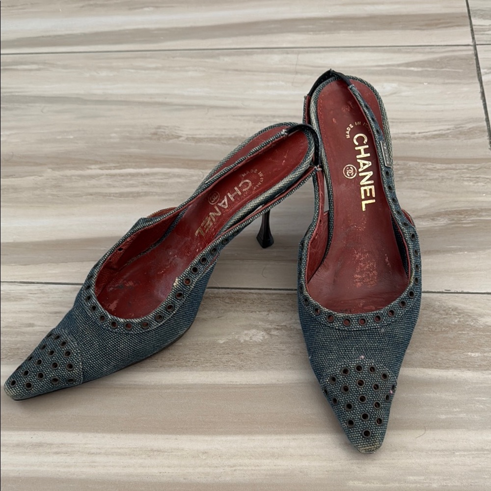 Chanel Women's Blue Denim Heels